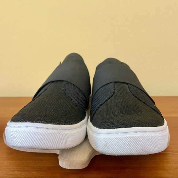 Lane Bryant Slip On Sneaker Black Mesh Tennis Shoe Size 8.5 Wide - Picture 4 of 11